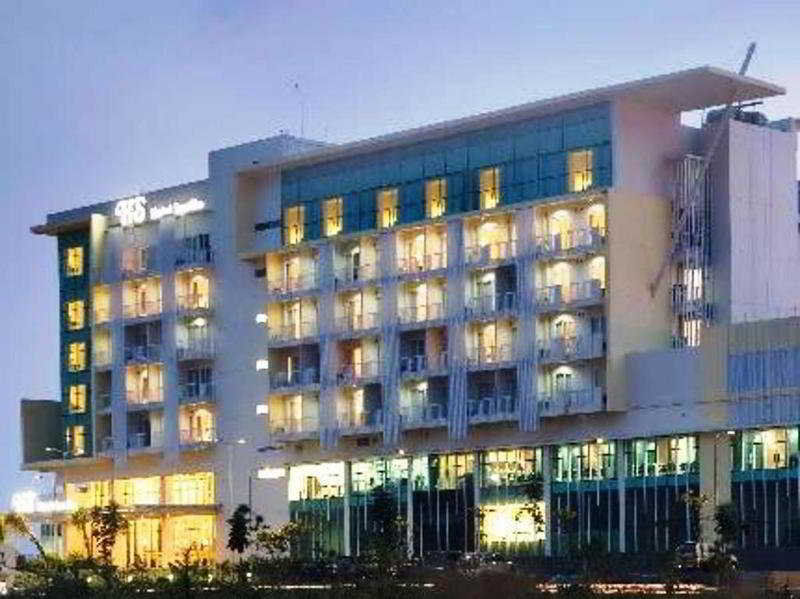 Santika Bsd City-serpong 3* Serpong